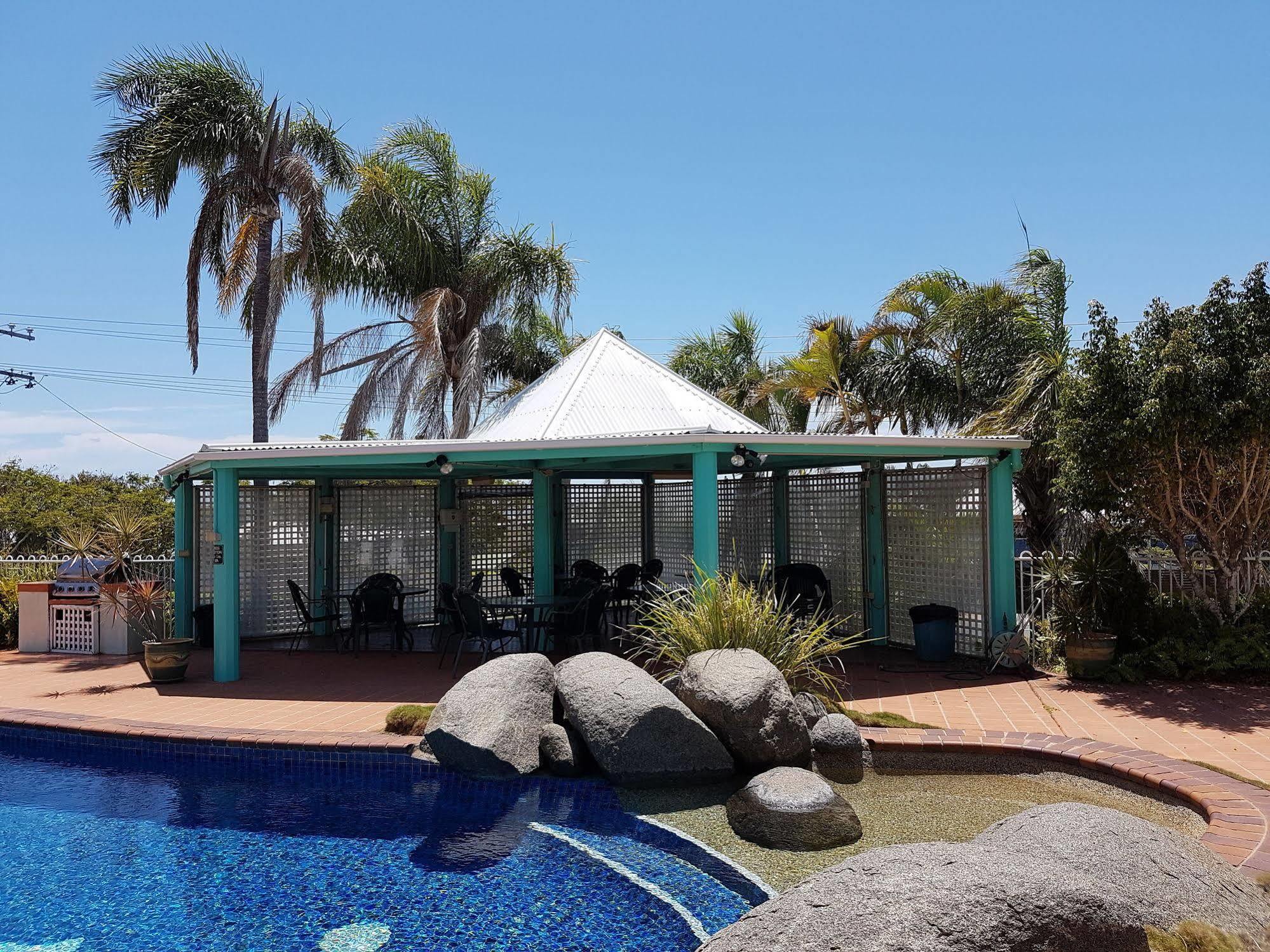 Reef Adventureland Motor Inn Tannum Sands Eksteriør bilde